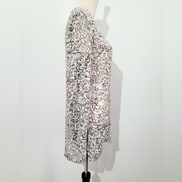 Chico’s Woman 100% Silk Animal Print Tunic Top Size 1 Large Beaded Embellished - Picture 5 of 14